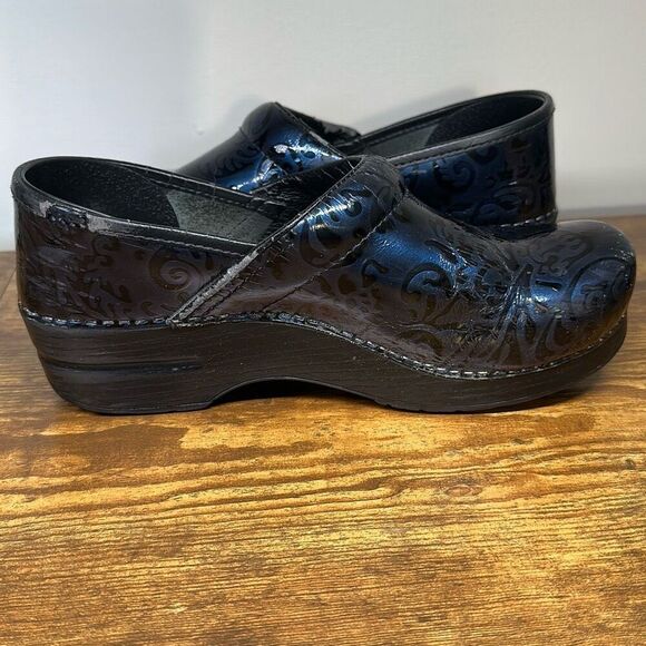 Dansko Womens Black Blue Leather Slipon mules Chunky Heel Clogs size 39 EU US - Picture 7 of 14